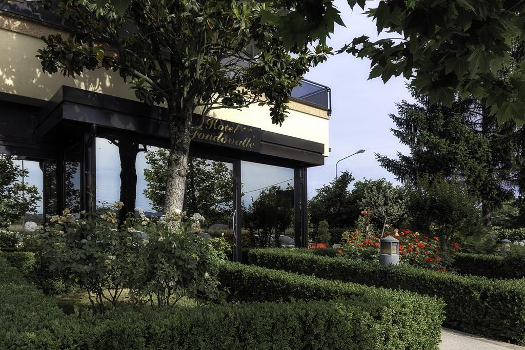 Hotel Fondovalle ชิตตา เดลลา ปีเอเว ภายนอก รูปภาพ